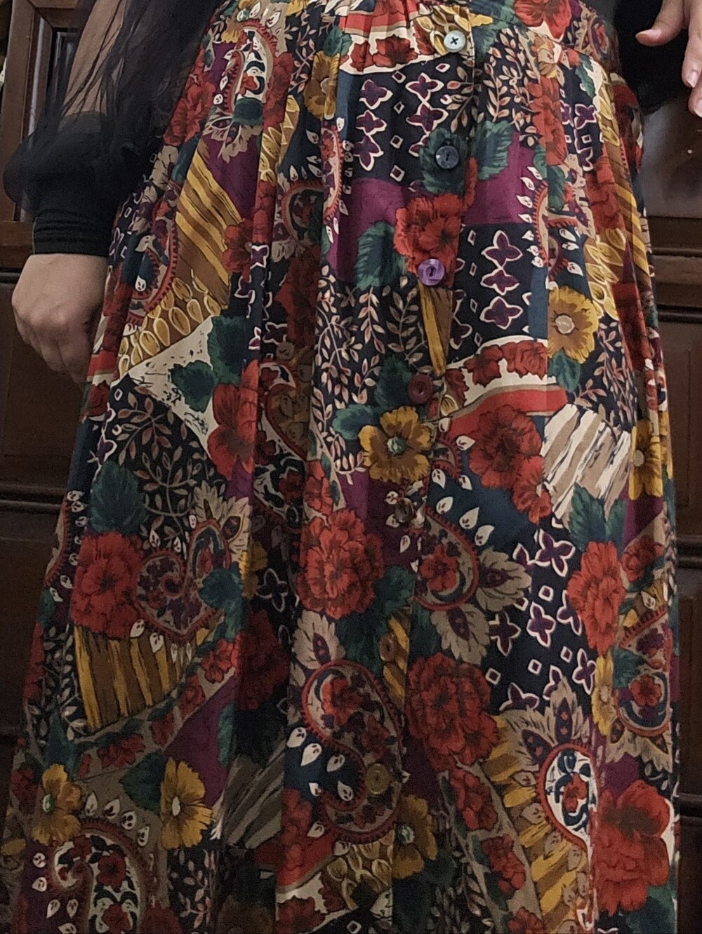 Women's Floral Midi Skirt - Multicolor